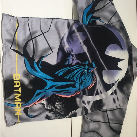 batman button down shirt - Picture 4 of 5